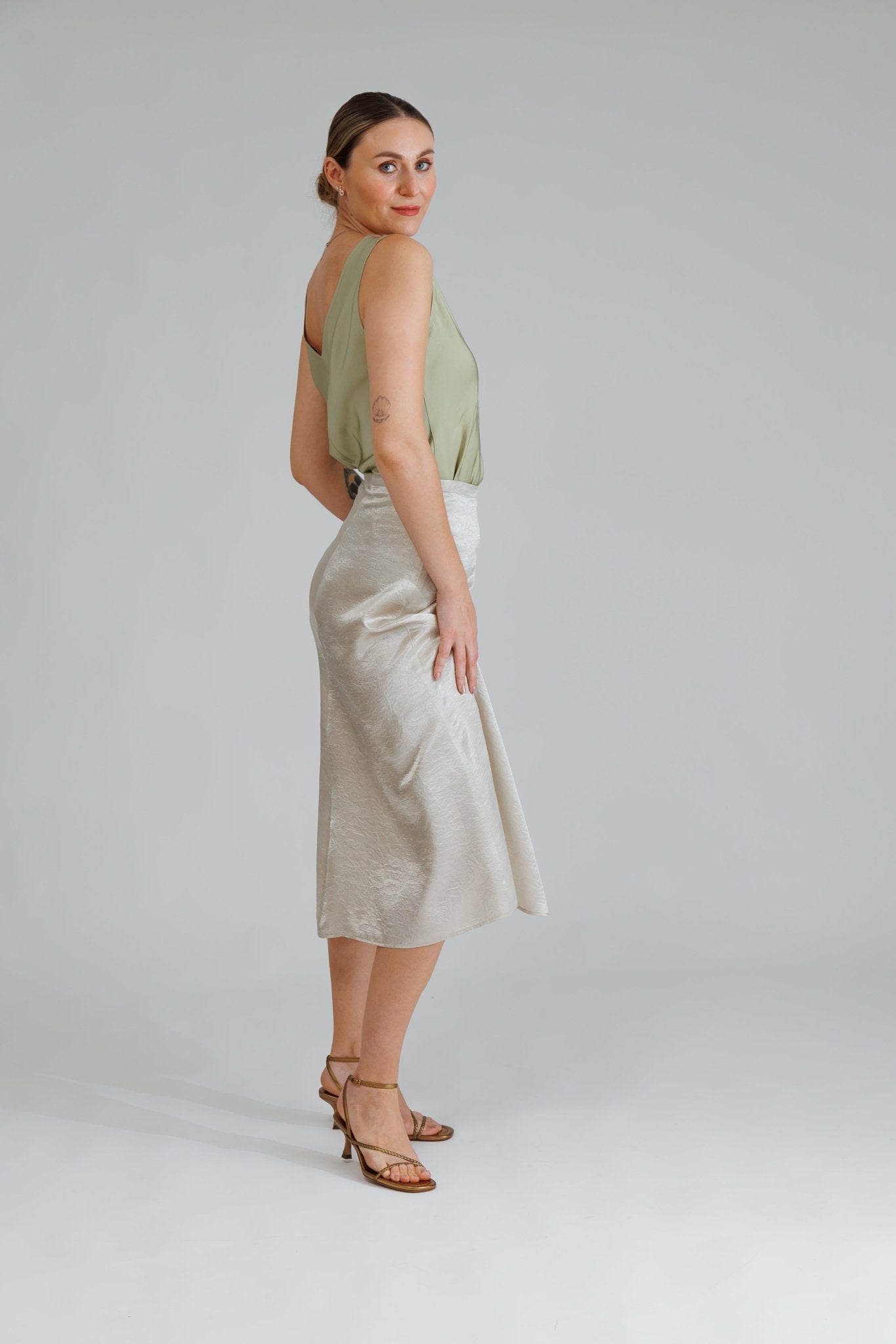 NIXIE TOP IN MINT WHISPER - interlue