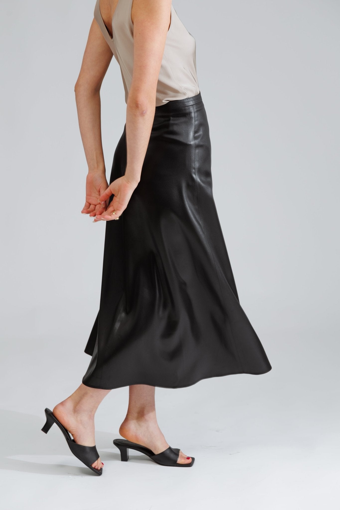 NATI SKIRT IN BLACK LEATHER - interlue