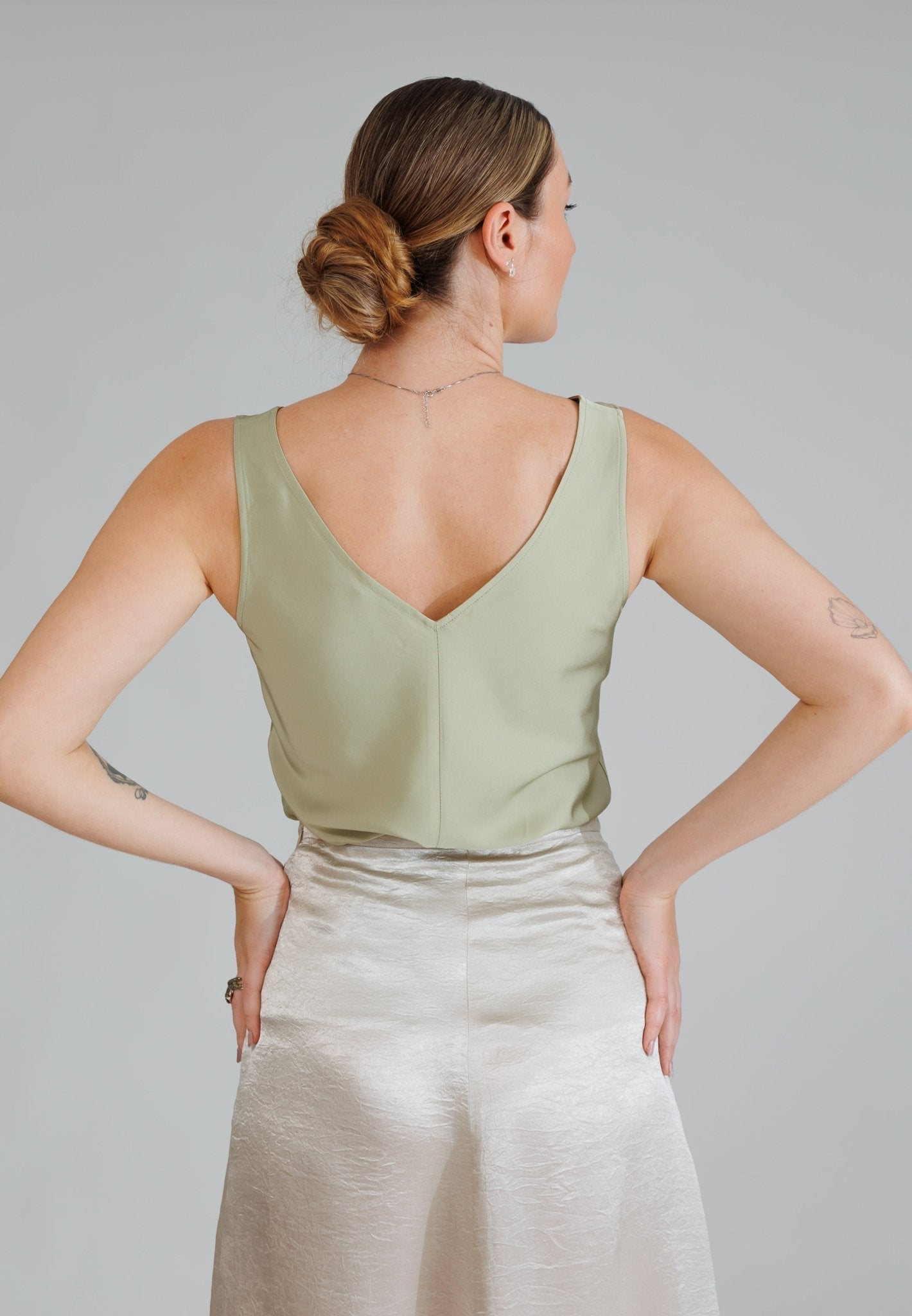 NIXIE TOP IN MINT WHISPER - interlue